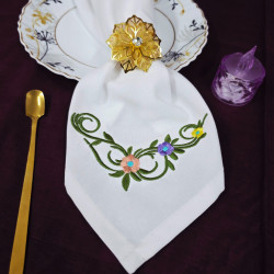 Cottage Scroll Posy Napkin Corner
