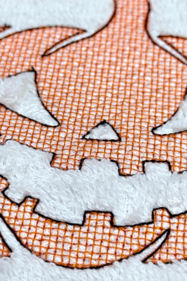Embossed embroidery digitizing