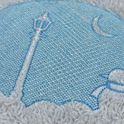 Lamppost Winter Embossed 