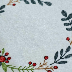 Christmas Berry And Leaves Wreath