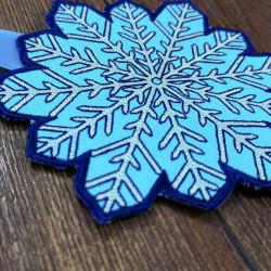 Festive Snowflake Pillow Wrap