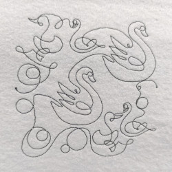 Lake Swan Quilting Pattern