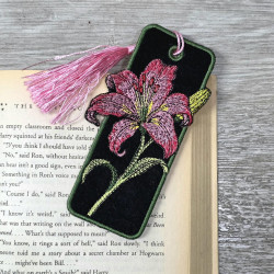 Lily Flower ITH Bookmark