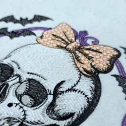 Skull With Bow Halloween Frame