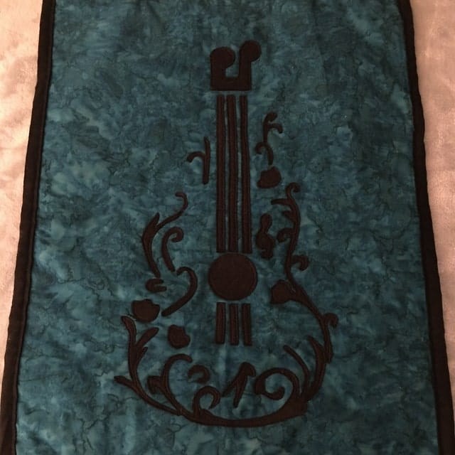 Guitar Floral