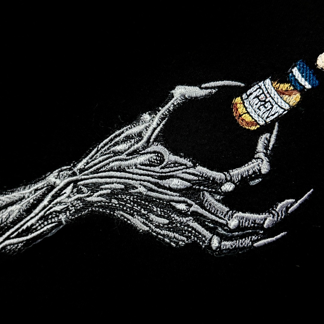 Hands With Tren Vaccine Hands With Tren Vaccine