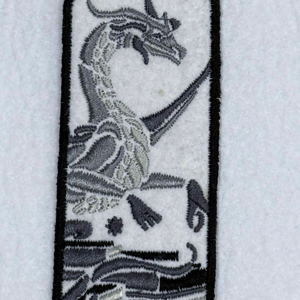 Monochrome Dragon ITH