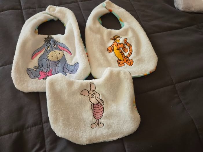 Pooh Lovers Pack of 8 Designs Pooh Lovers Pack of 8 Designs