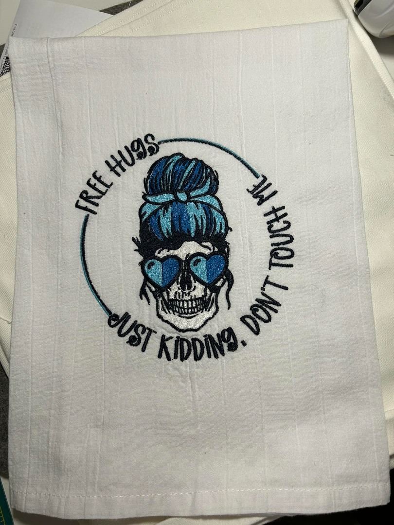 Free Hugs Girl Skull Quote Free Hugs Girl Skull Quote