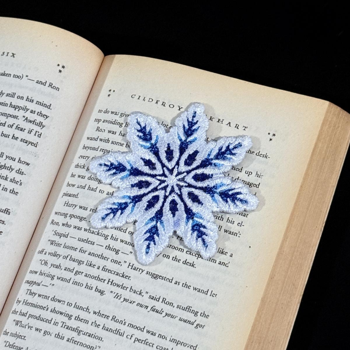 FSL Fernlike Stellar Dendrite Snowflake Ornament FSL Fernlike Stellar Dendrite Snowflake Ornament