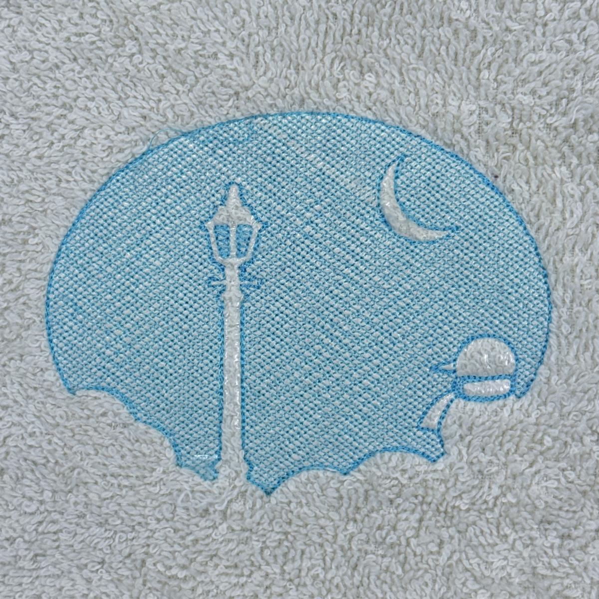 Lamppost Winter Embossed Lamppost Winter Embossed